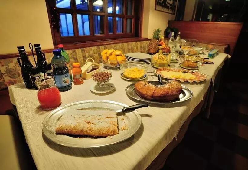 ペンション Happy Days Sul Lago