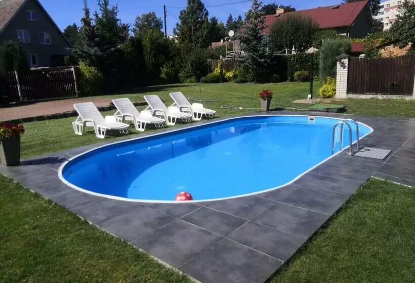 Majatalo Penzion Ubytování U Parku S Parkovištěm