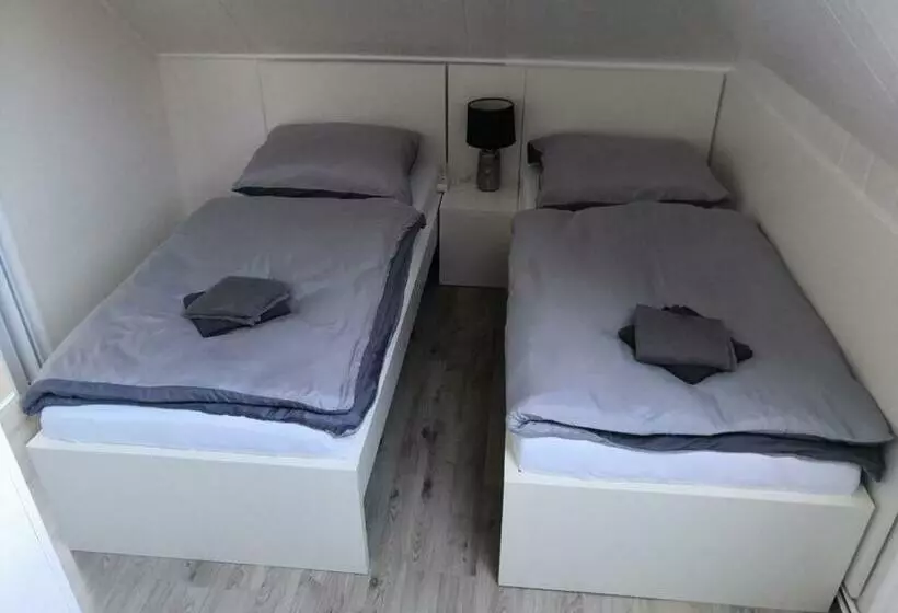 Majatalo Penzion Ubytování U Parku S Parkovištěm