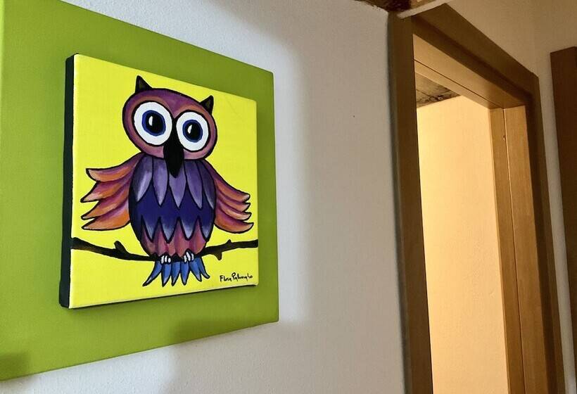 تختخواب و صبحانه A Room De Scugnizzi