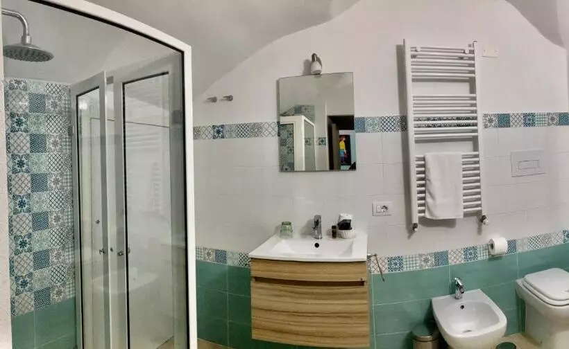 تختخواب و صبحانه A Room De  Scugnizzi