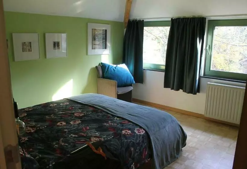 Aamiaismajoitus (B&B) Beau Reg Art