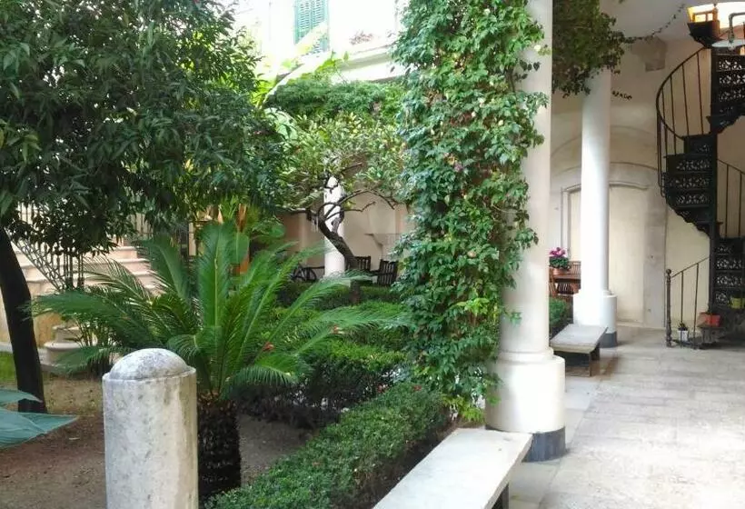 Aamiaismajoitus (B&B) Palazzo Rossi Suite