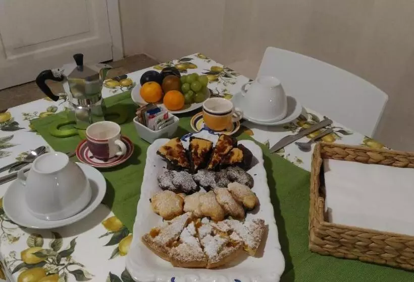 Aamiaismajoitus (B&B) Palazzo Rossi Suite