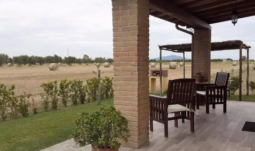 هتل Agriturismo Le Chiare Stelle