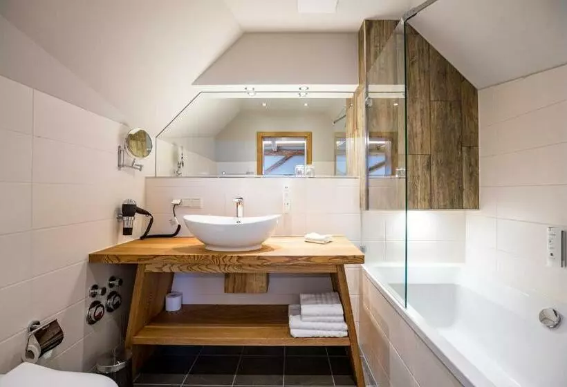 Hotelli Magdalenengut Studios Und Suiten