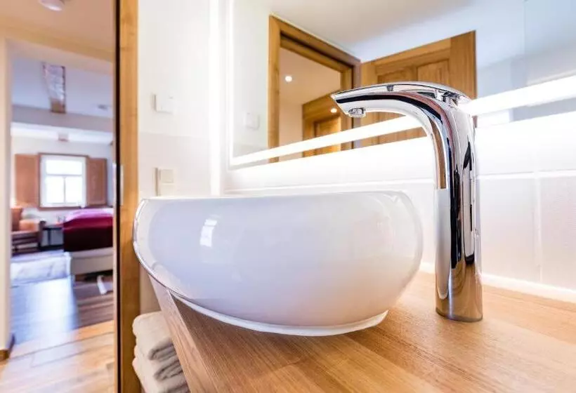 Hotelli Magdalenengut Studios Und Suiten