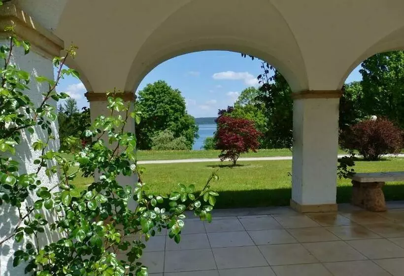 ホテル Schloss Höhenried