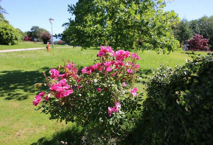 Hotel Schloss Höhenried