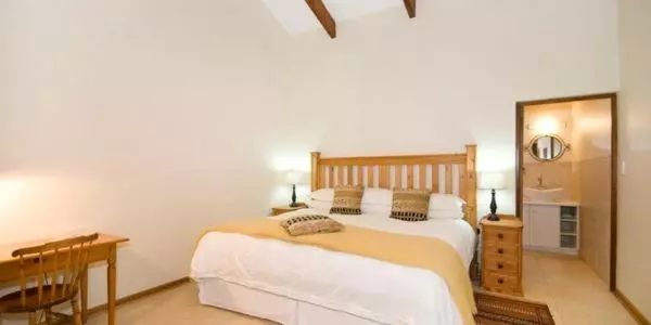 Lupus Den Country House B&b