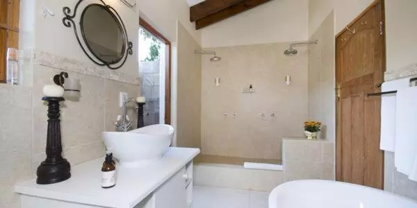 Lupus Den Country House B&b