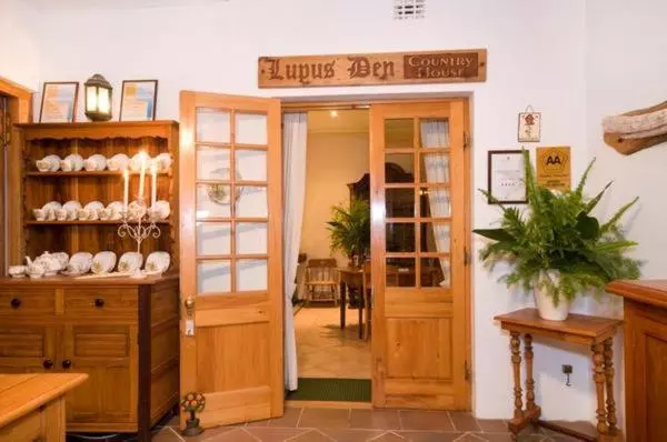 Lupus Den Country House B&b