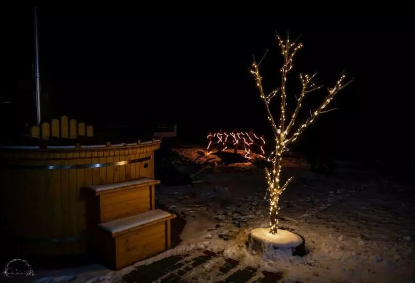 ペンション Domeniul Poiana Ursului