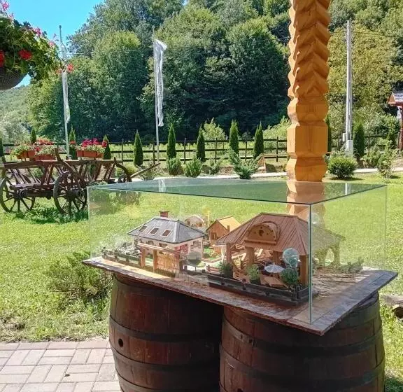 ペンション Domeniul Poiana Ursului