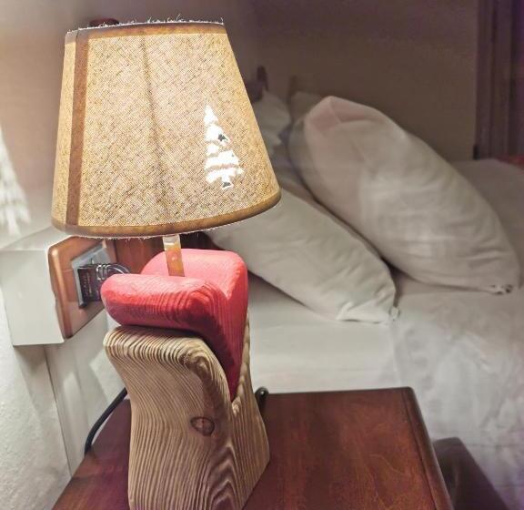 פנסיון Fiocco Di Neve