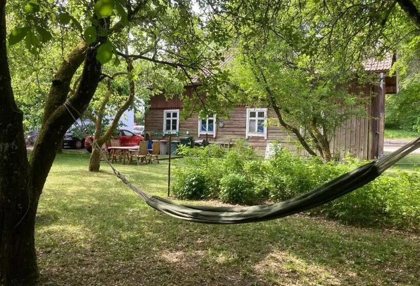Snickaren Vandrarhem I Grästorp   Egen Lägenhet   Own Apartments