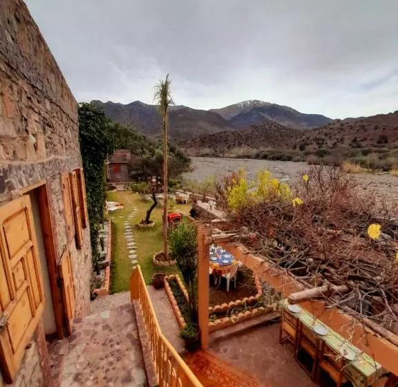 Aamiaismajoitus (B&B) Atlas Ijoukak