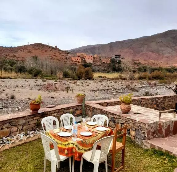 Aamiaismajoitus (B&B) Atlas Ijoukak