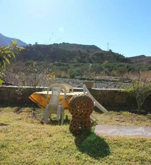 Aamiaismajoitus (B&B) Atlas Ijoukak