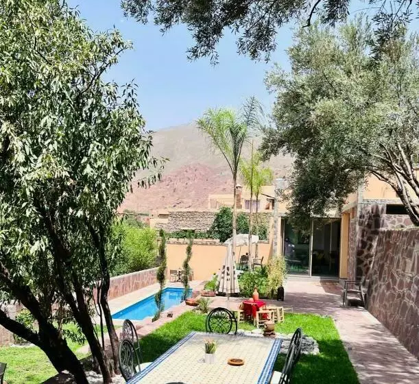 Aamiaismajoitus (B&B) Atlas Ijoukak