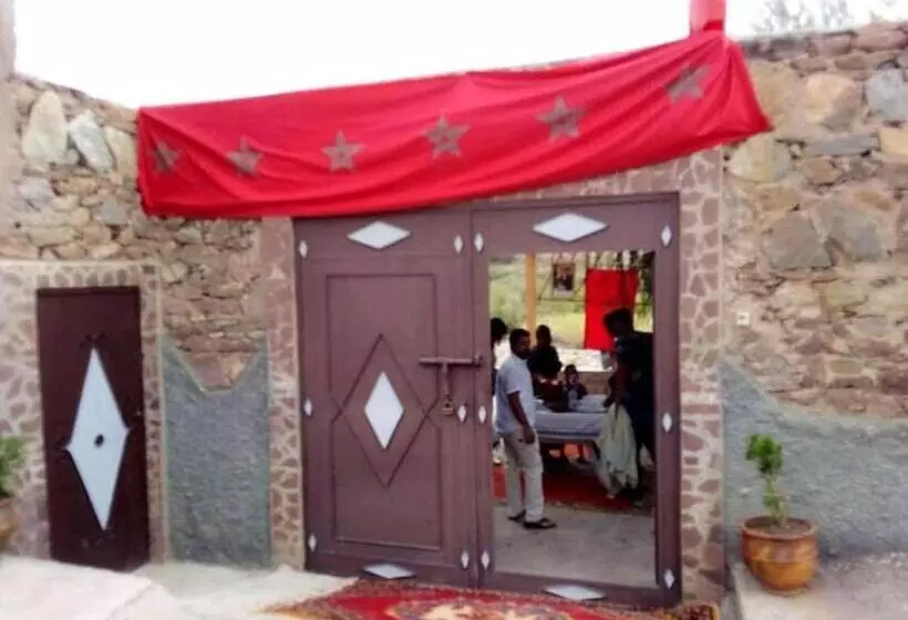 Aamiaismajoitus (B&B) Atlas Ijoukak