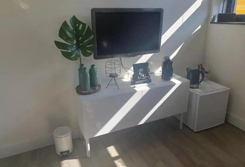 ベッドアンドブレックファースト Een Klein Appartementje Zonder Keuken In Het Centrum Sleep At Hamtingh S
