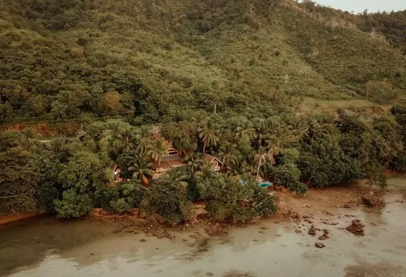 Cocovana Beach Resort