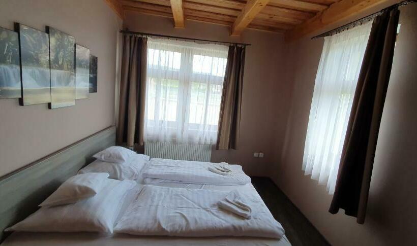 Elringat Lak Apartmanház