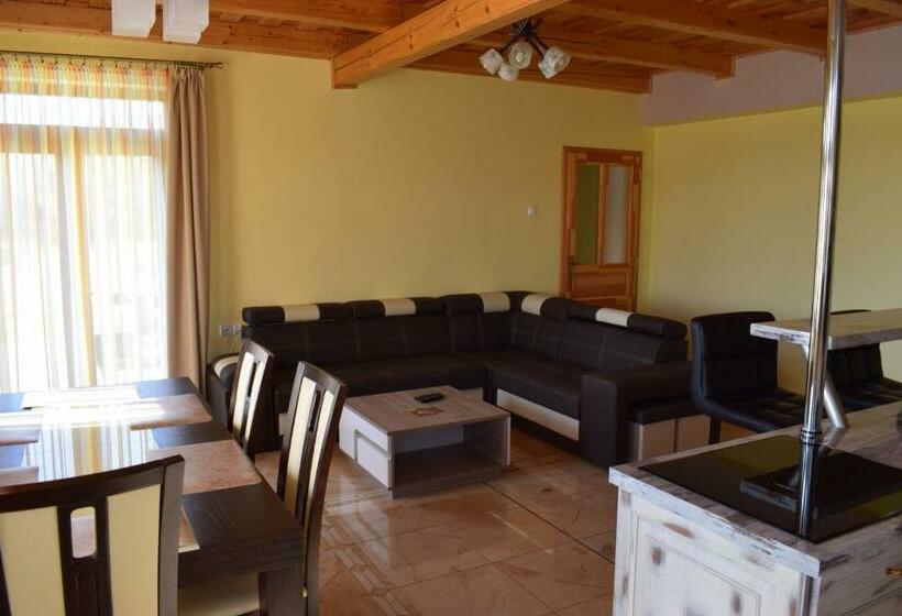 Elringat Lak Apartmanház