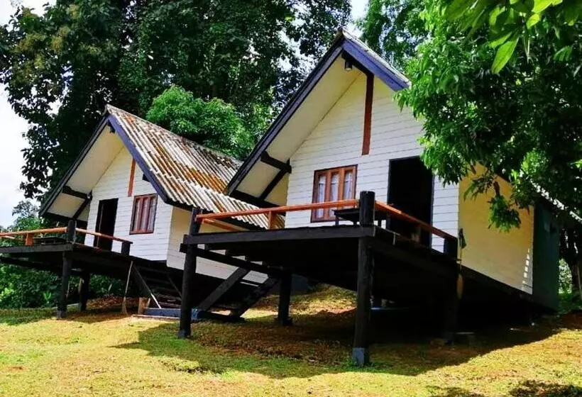 هتل Jungle Guesthouse