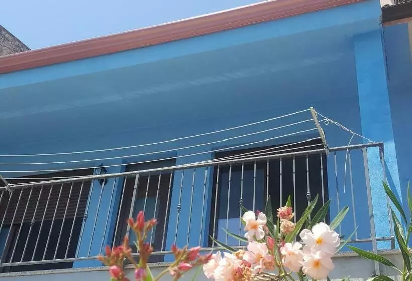 Majatalo Casa Azzurra   Blue House