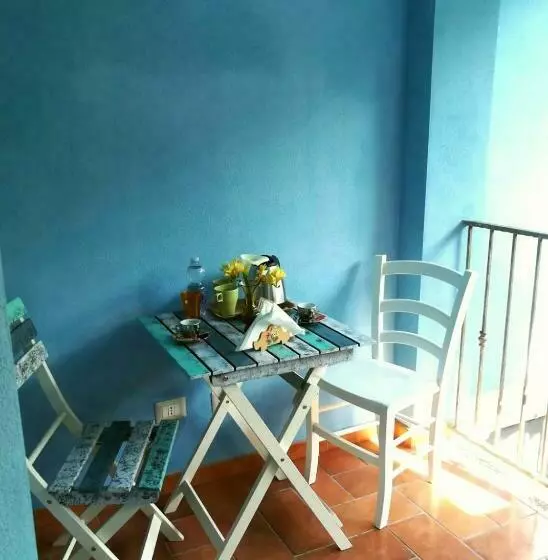 Majatalo Casa Azzurra   Blue House