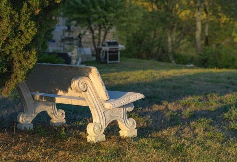 بنسيون Chambres D Hôtes La Mascrabiere Bed & Spa