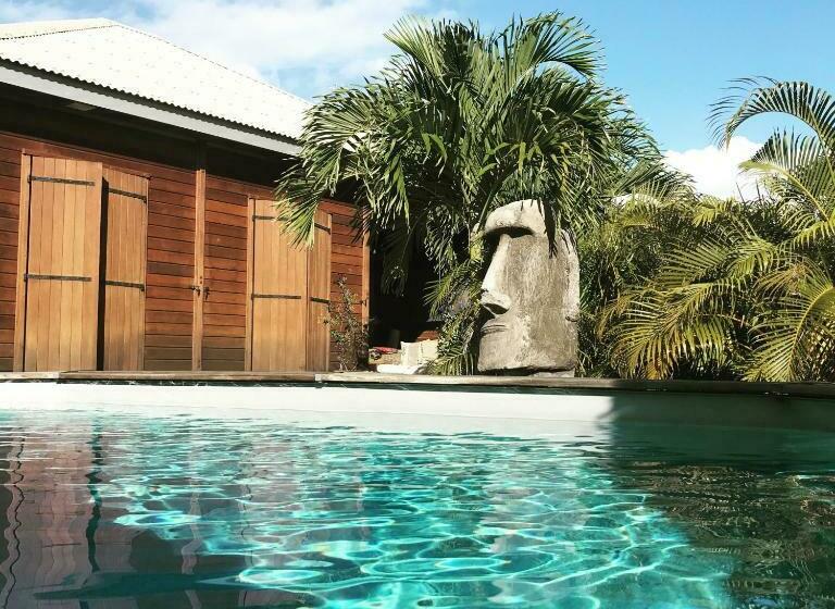 پانسیون Villa Moai 974