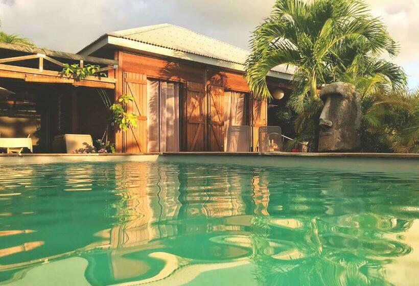 پانسیون Villa Moai 974