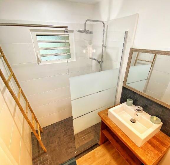 پانسیون Villa Moai 974