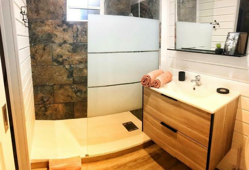 پانسیون Villa Moai 974