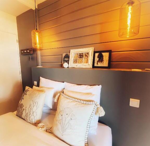 پانسیون Villa Moai 974