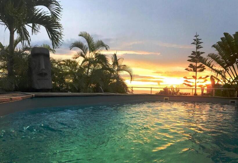 پانسیون Villa Moai 974