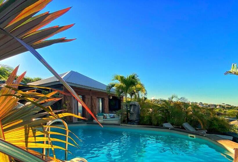 پانسیون Villa Moai 974