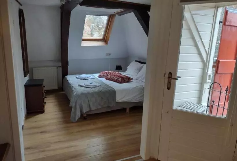 Aamiaismajoitus (B&B) De Kaepstander