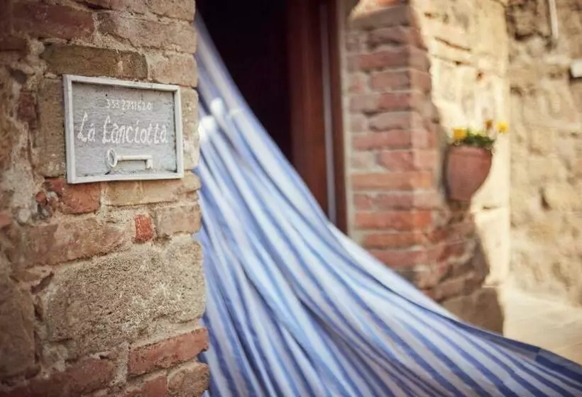 تختخواب و صبحانه La Lanciotta