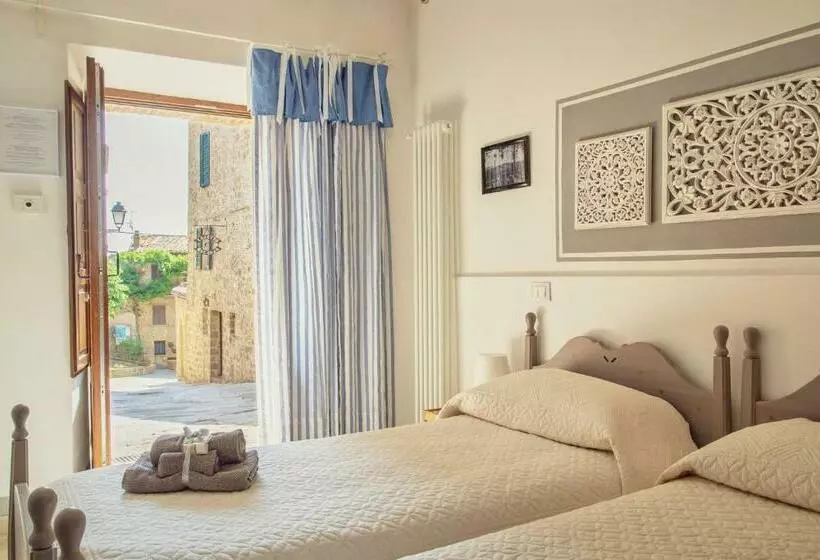تختخواب و صبحانه La Lanciotta