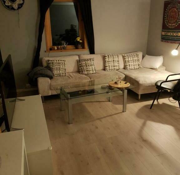 פנסיון Forests Cosy House