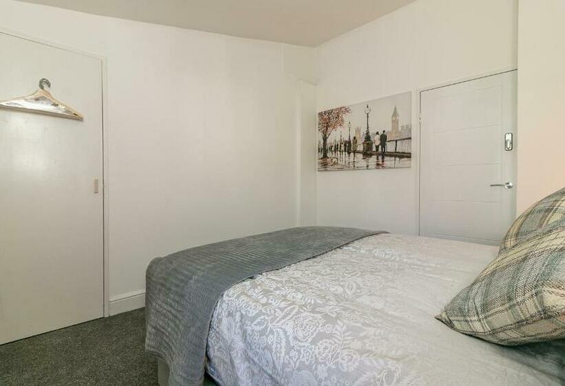 膳宿费 Hillcrest Lodge