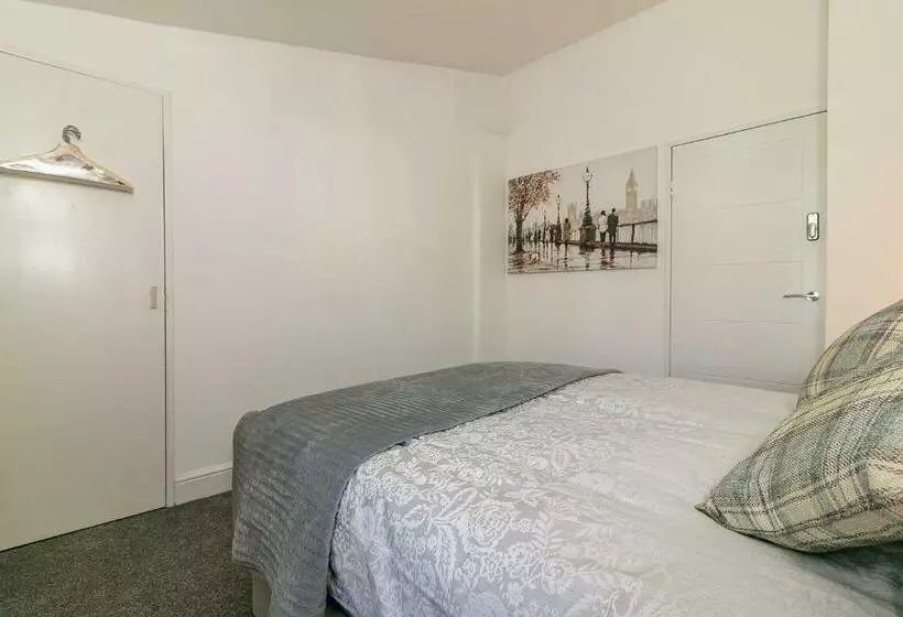 Majatalo Hillcrest Lodge