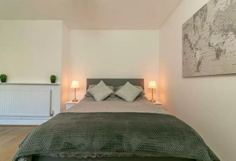 Majatalo Hillcrest Lodge