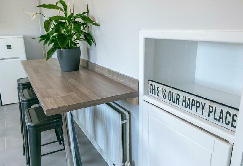 膳宿费 Hillcrest Lodge