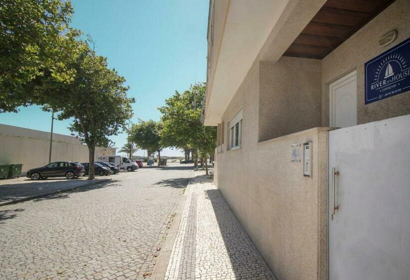 پانسیون Riverzenhouse