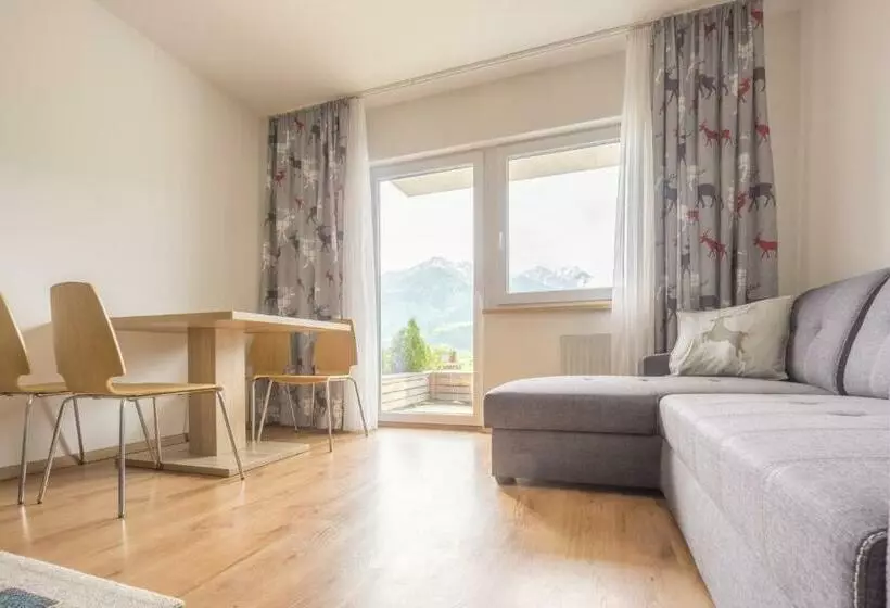 Praga Apartments & Restaurant Zell Am See Kaprun